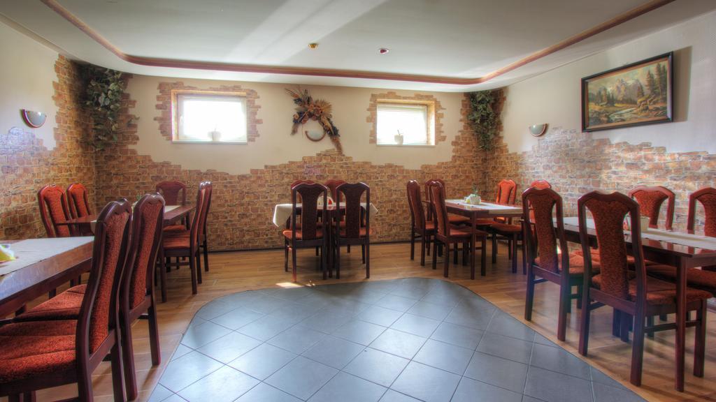 Hotel Margo Cedynia ภายนอก รูปภาพ