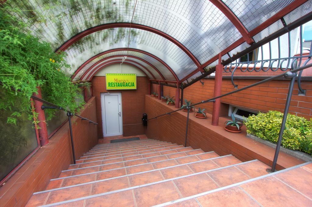 Hotel Margo Cedynia ภายนอก รูปภาพ